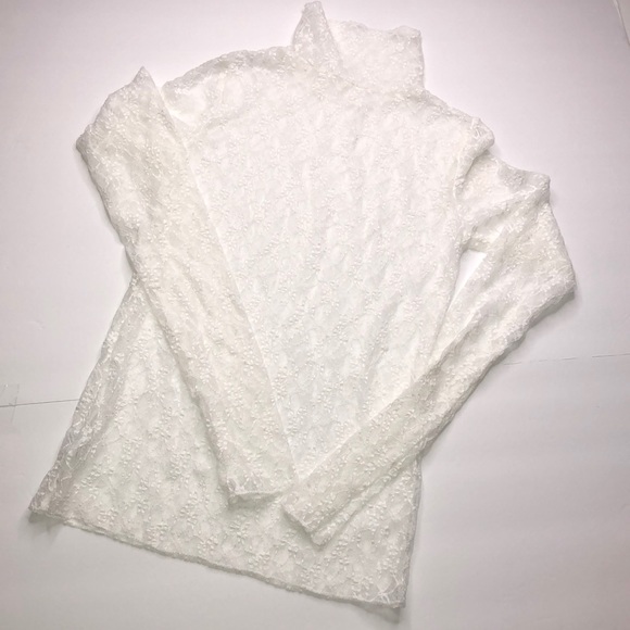 Vee MINY Tops - Woman White lace blouse size S/P